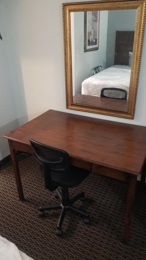 Hotel 2 Queen Beds Hotel Room 135 Booking Stillwater Exterior foto